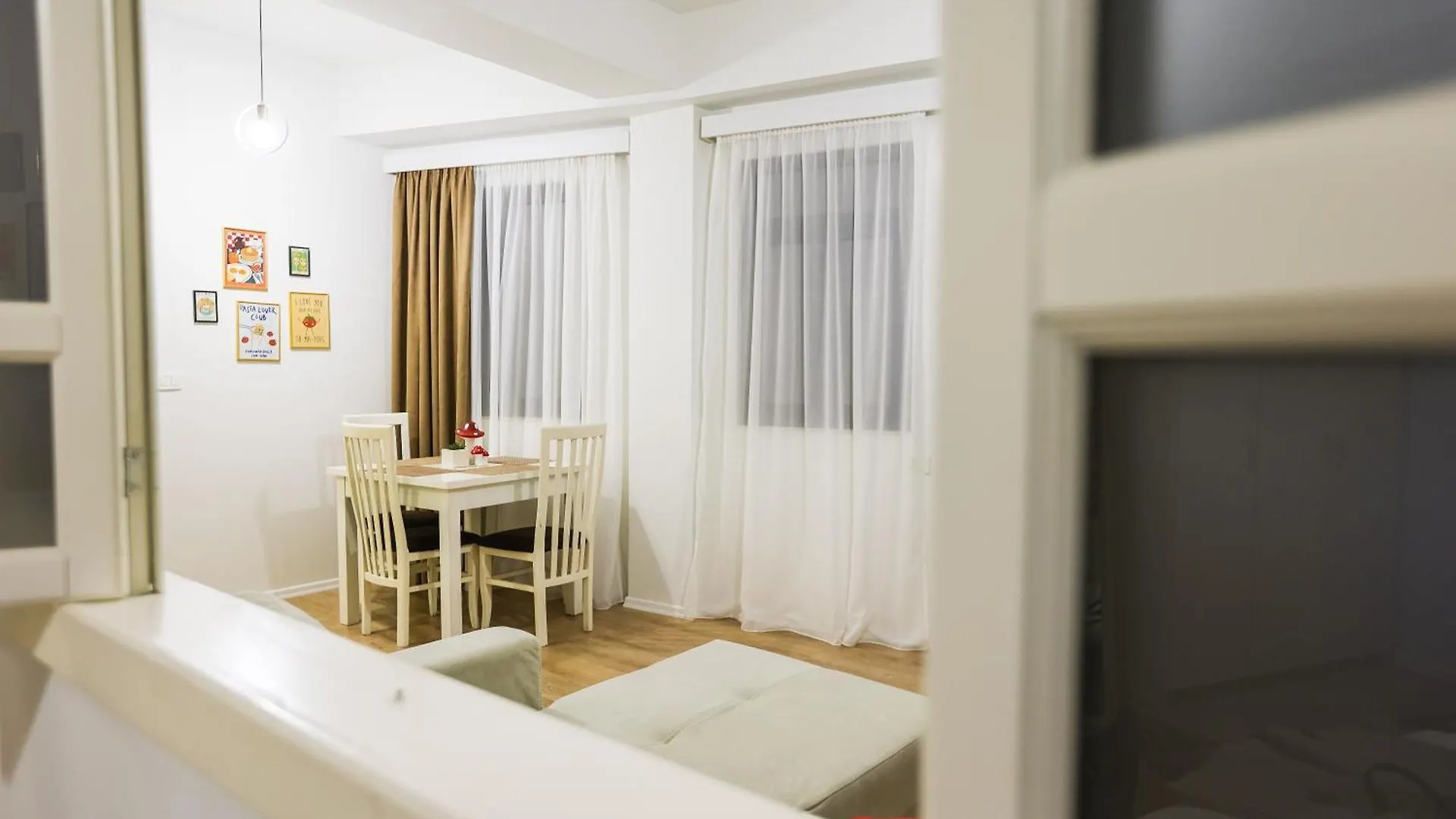 At Bazaar Central Apartment Tirana