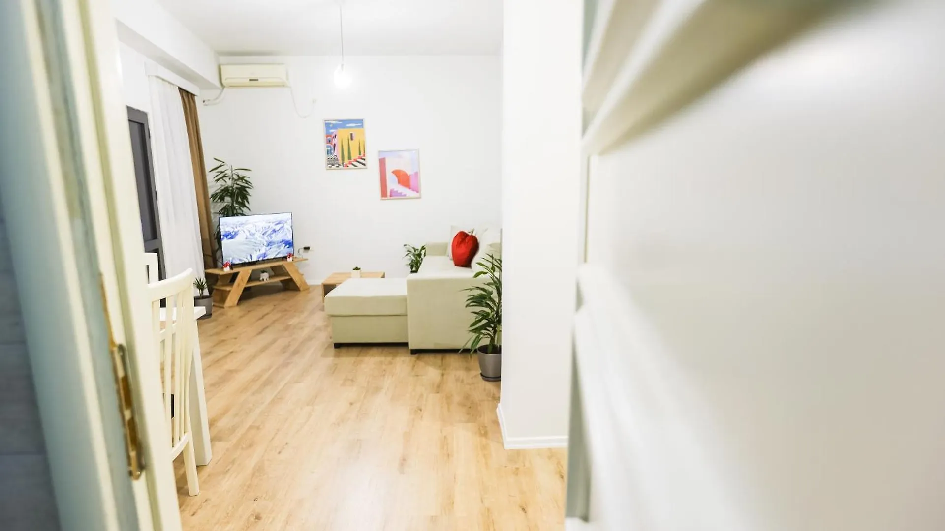 At Bazaar Central Apartment Tirana