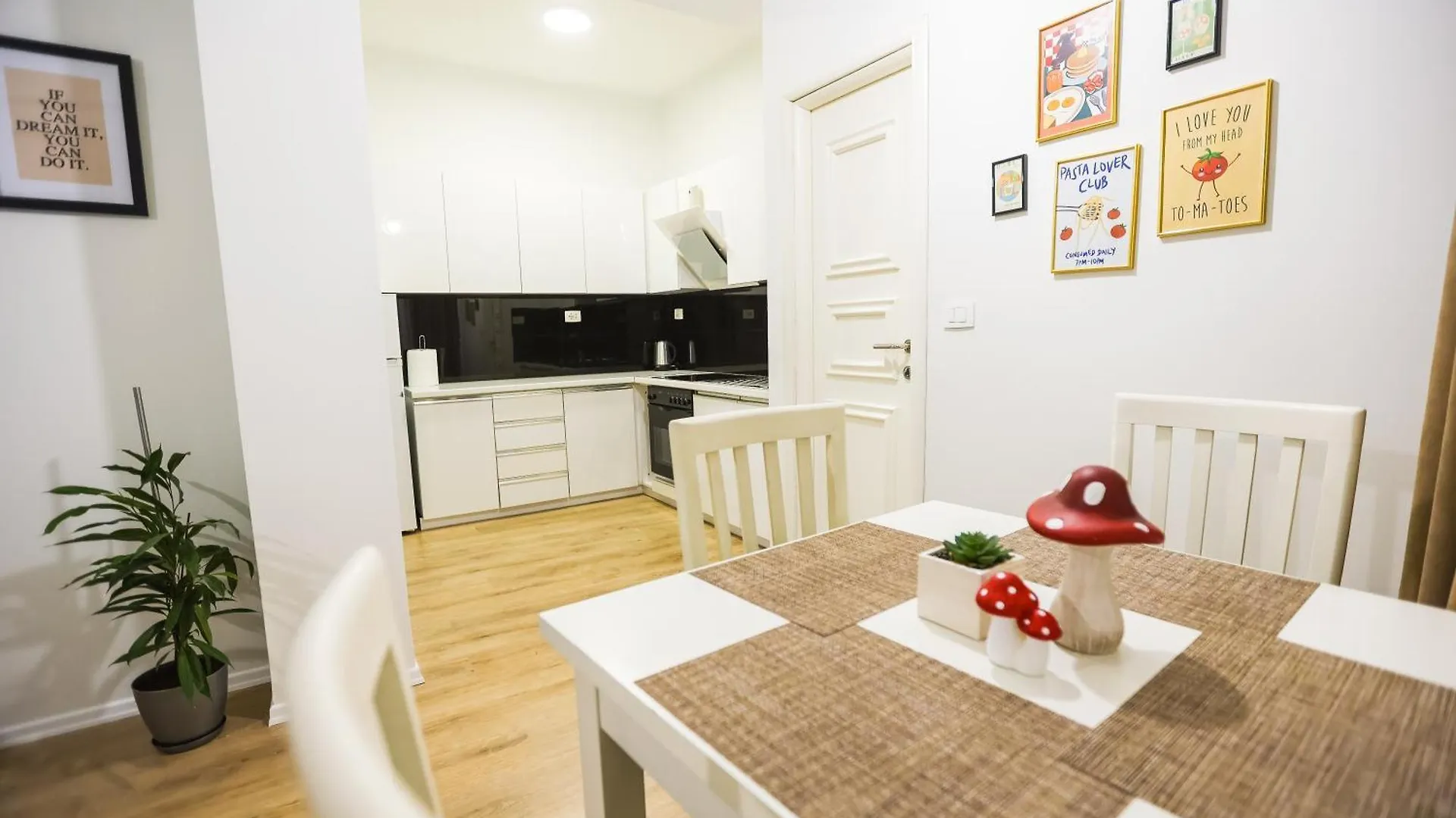 At Bazaar Central Apartment Tirana